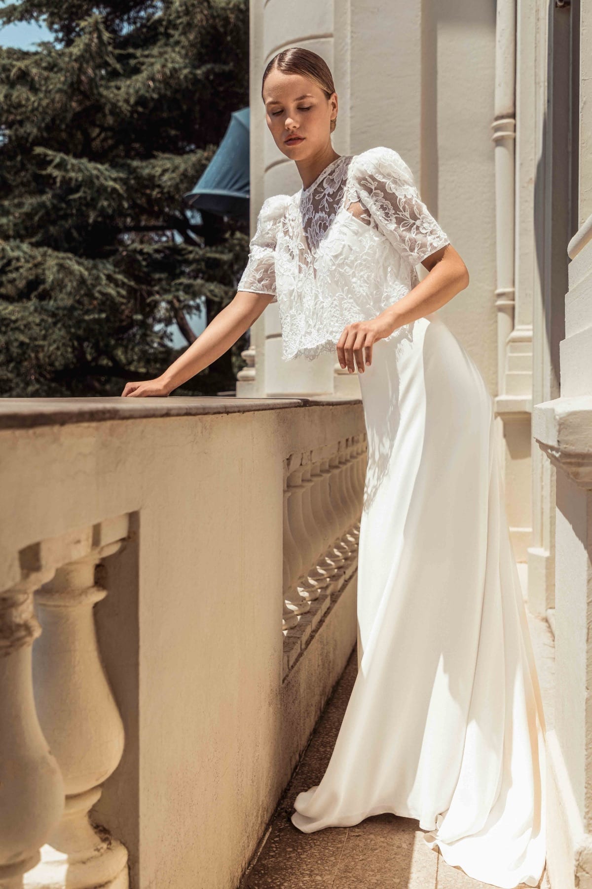 robe de mariée Caroline Takvorian disponible chez Melody Nelson à Erpent, Namur, Belgique