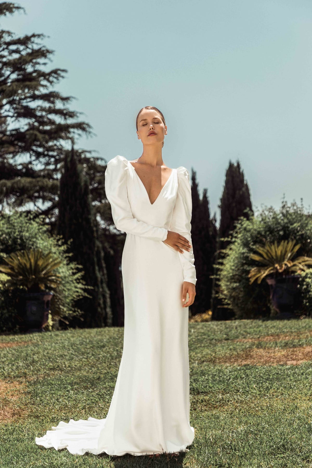 robe de mariée Caroline Takvorian disponible chez Melody Nelson à Erpent, Namur, Belgique