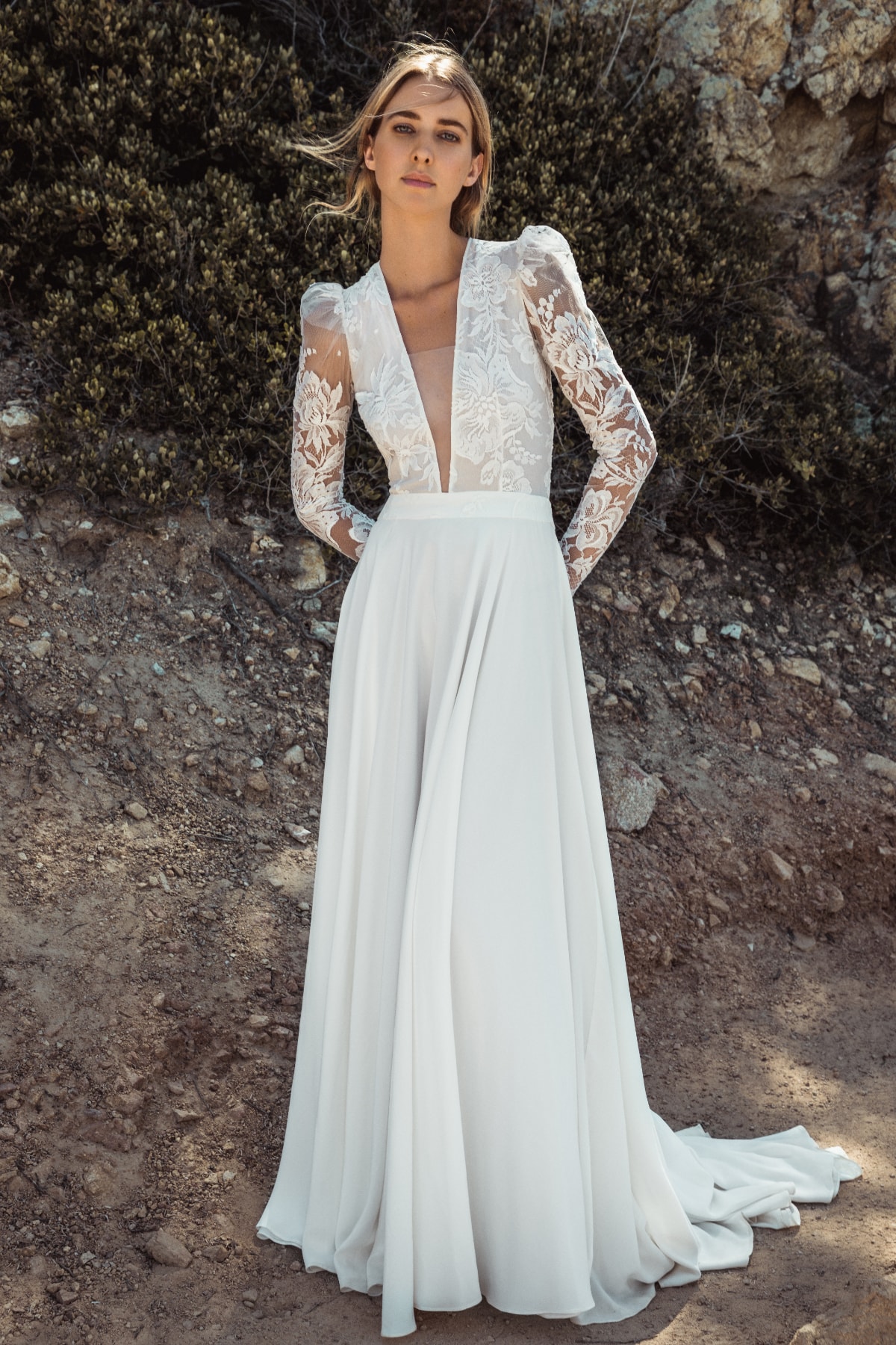 robe de mariée Caroline Takvorian disponible chez Melody Nelson à Erpent, Namur, Belgique