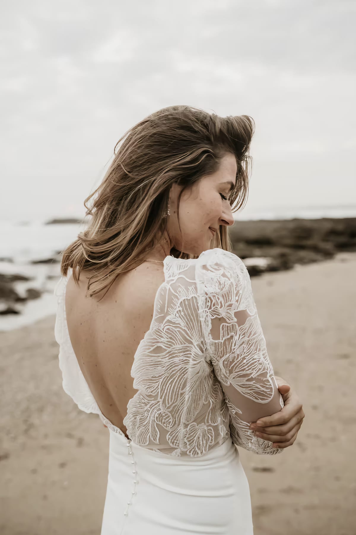 robe de mariée Claudine création disponible chez Melody Nelson à Erpent, Namur, Belgique