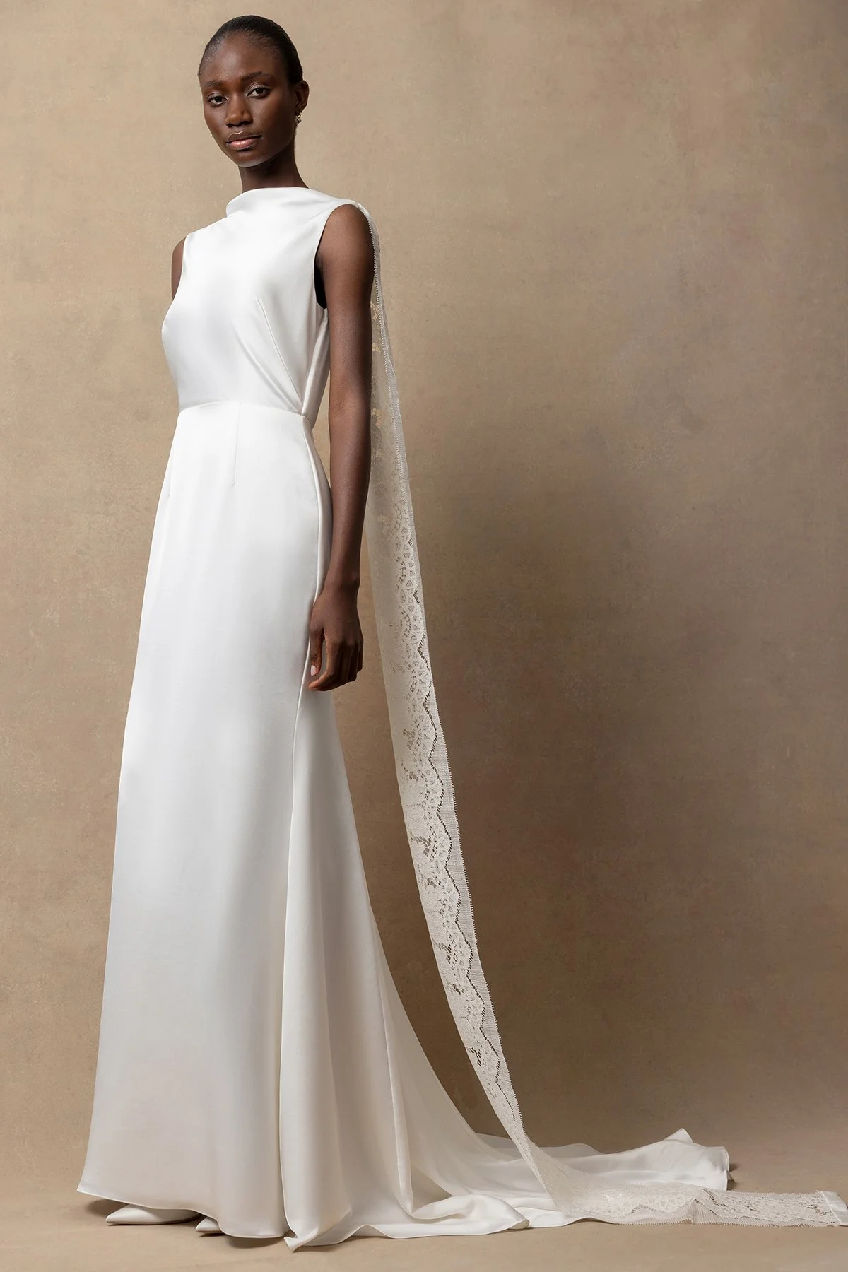 robe de mariée Halfpenny London disponible chez Melody Nelson à Erpent, Namur, Belgique