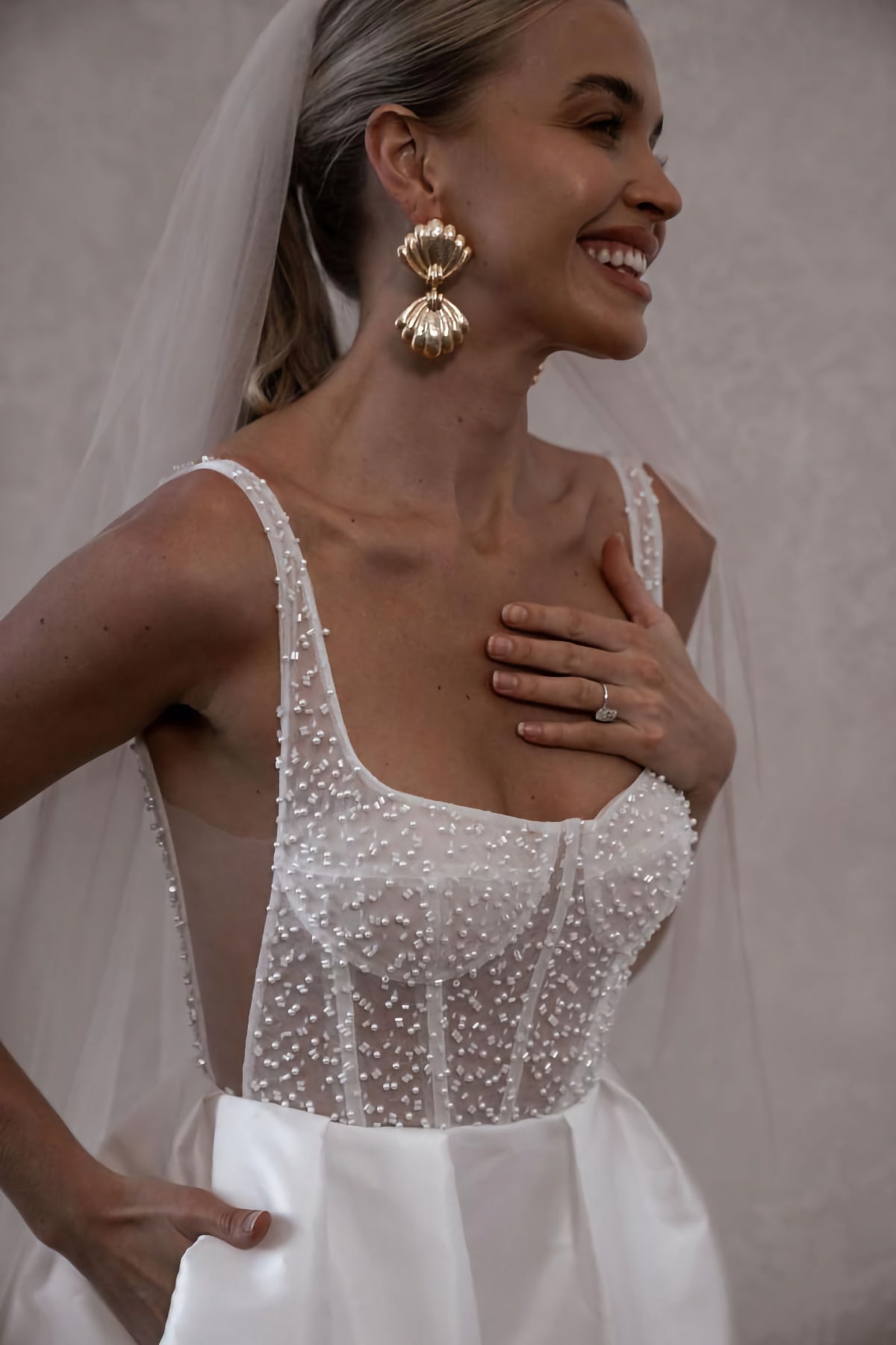 robe de mariée Made with Love disponible chez Melody Nelson à Erpent, Namur, Belgique