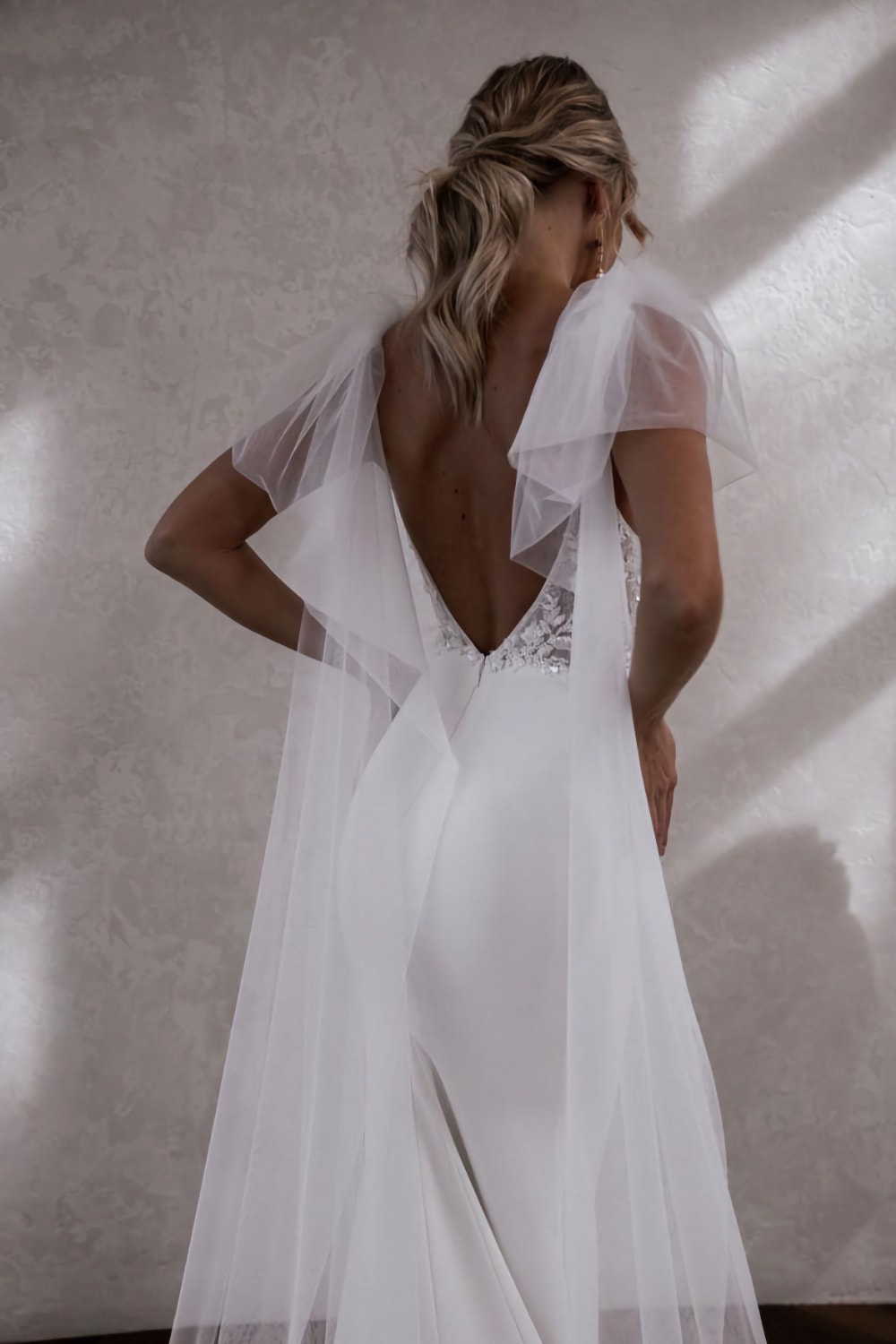 robe de mariée Made with Love disponible chez Melody Nelson à Erpent, Namur, Belgique