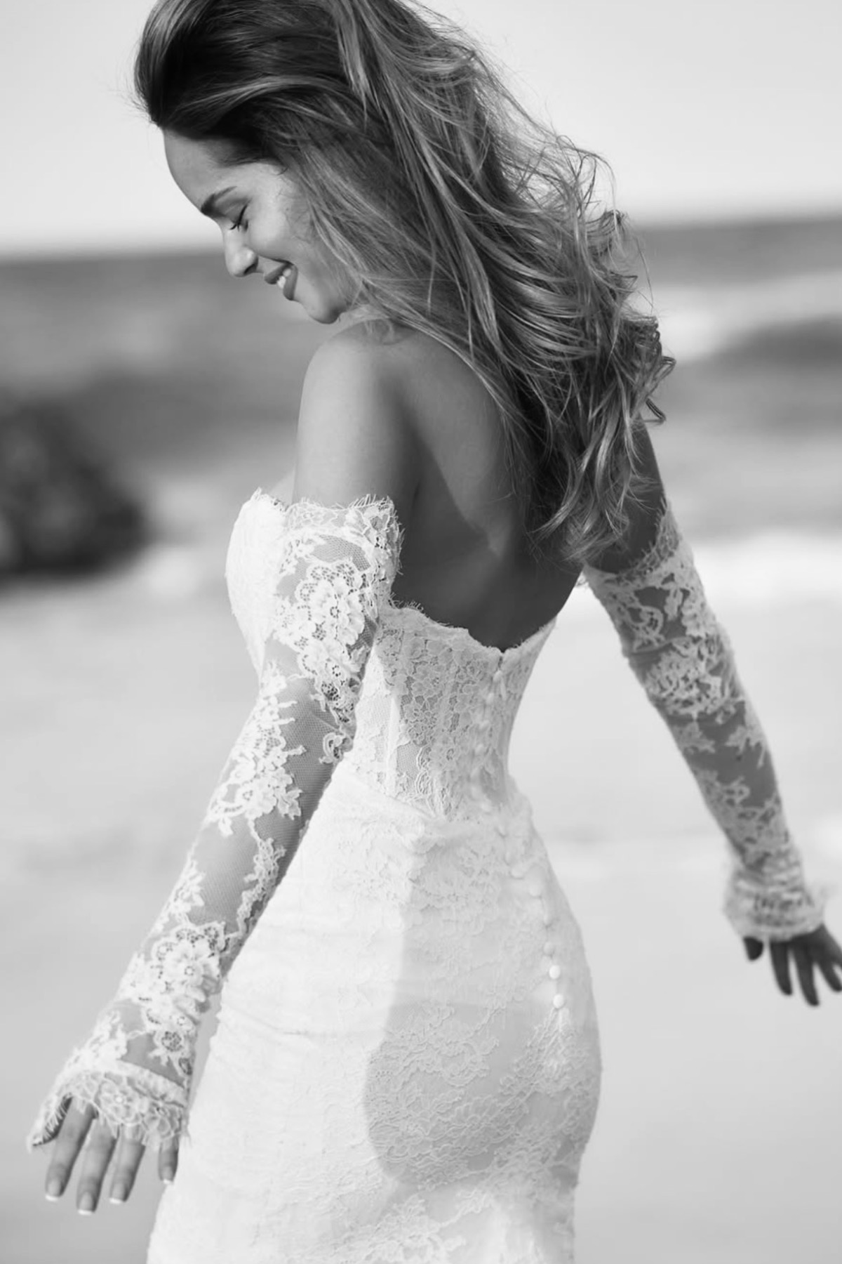 robe de mariée Made with Love disponible chez Melody Nelson à Erpent, Namur, Belgique